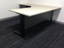 Workstation Sizes 1800 X 600 X 1800 X 600 : 1800 X 750 X 1800 X 750 : 1800 X 750 X 1800 X 600